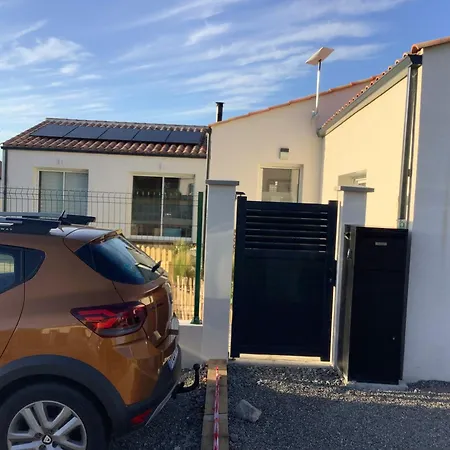 Chez Olivier Et Damien לינה וארוחת בוקר